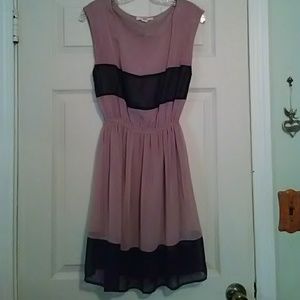 ISSI sheer dusty rose with black stripe sz sm